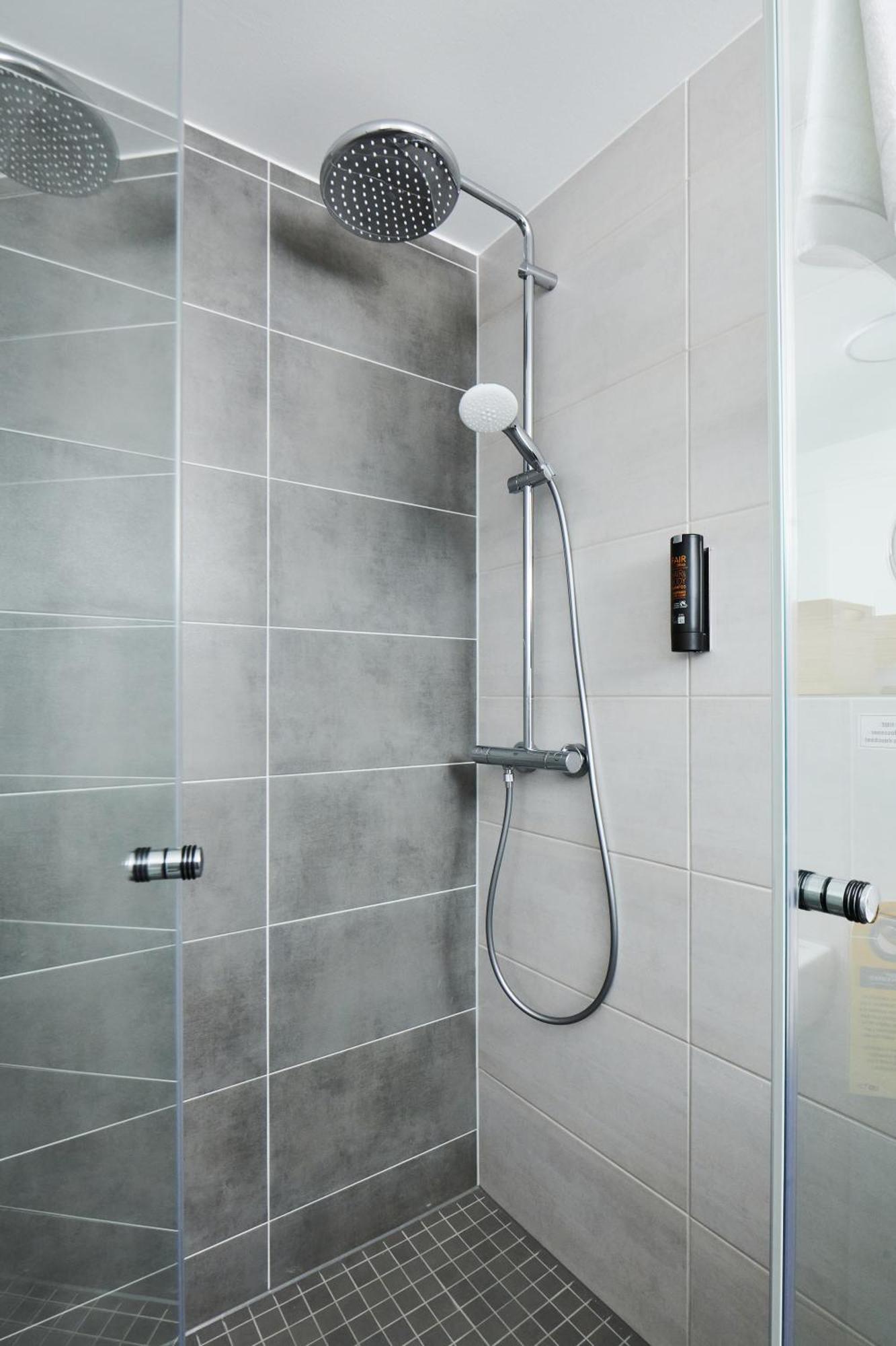 Adapt Apartments ジーゲン 部屋 写真