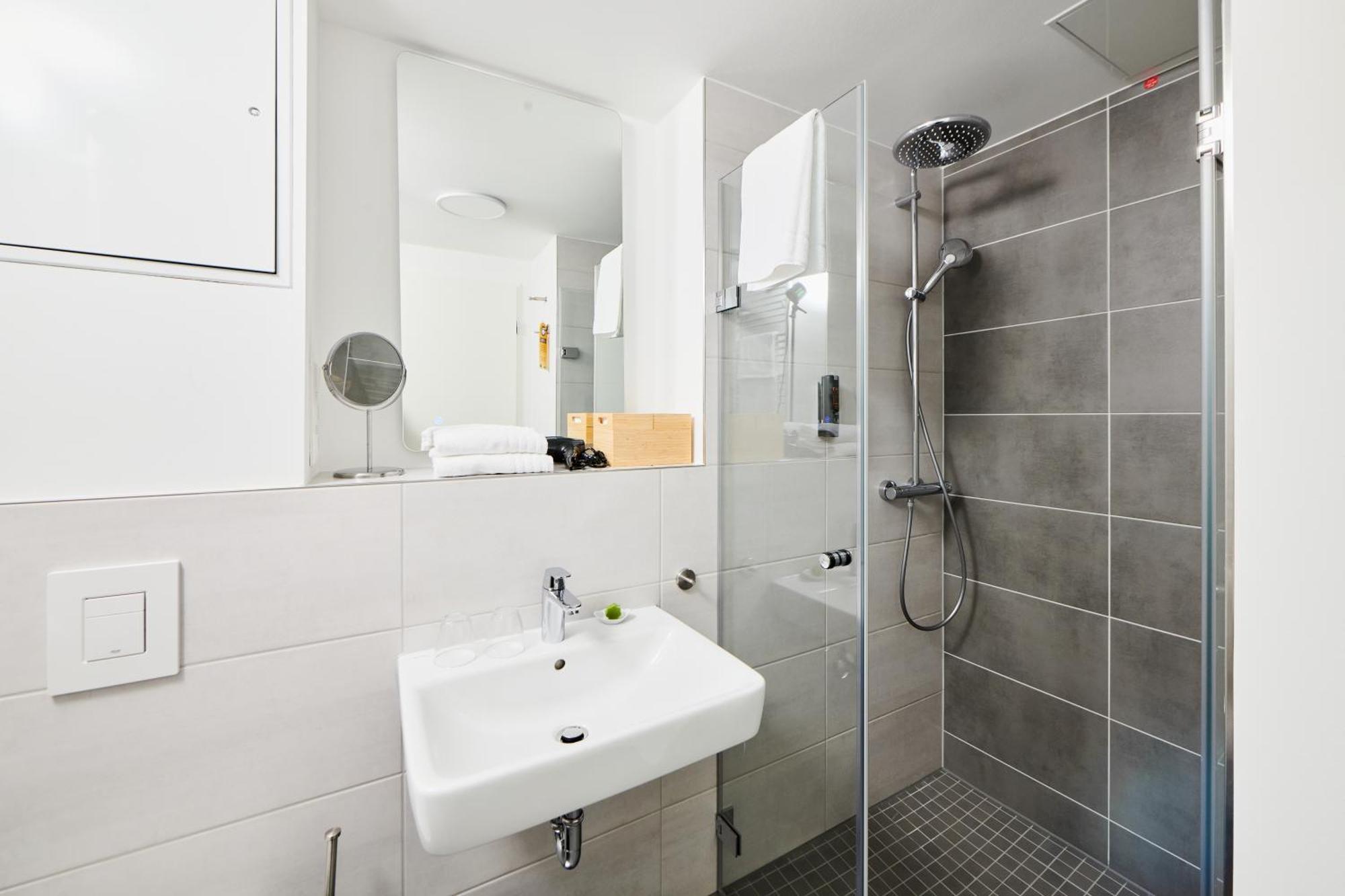 Adapt Apartments ジーゲン 部屋 写真