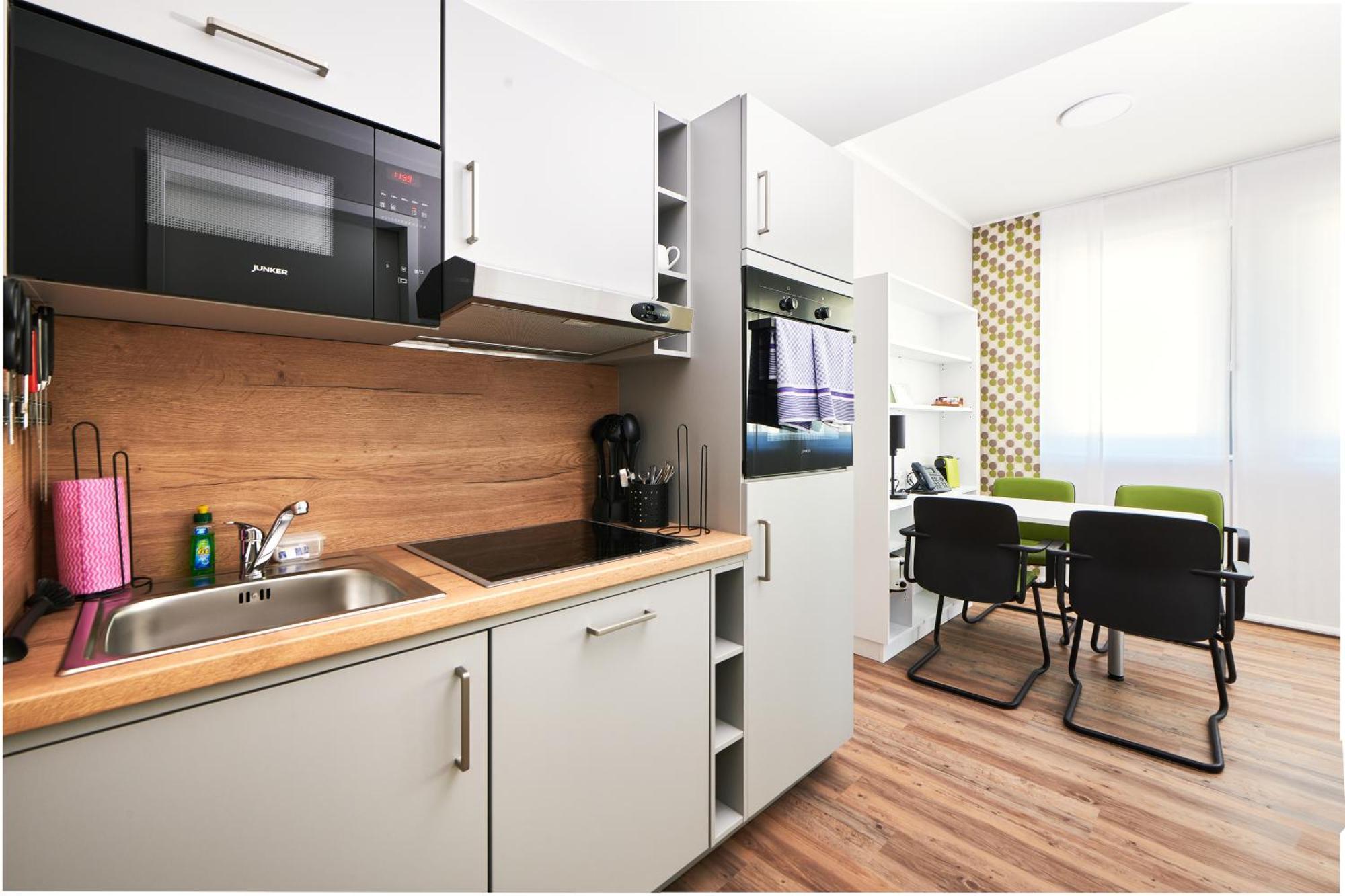 Adapt Apartments ジーゲン 部屋 写真
